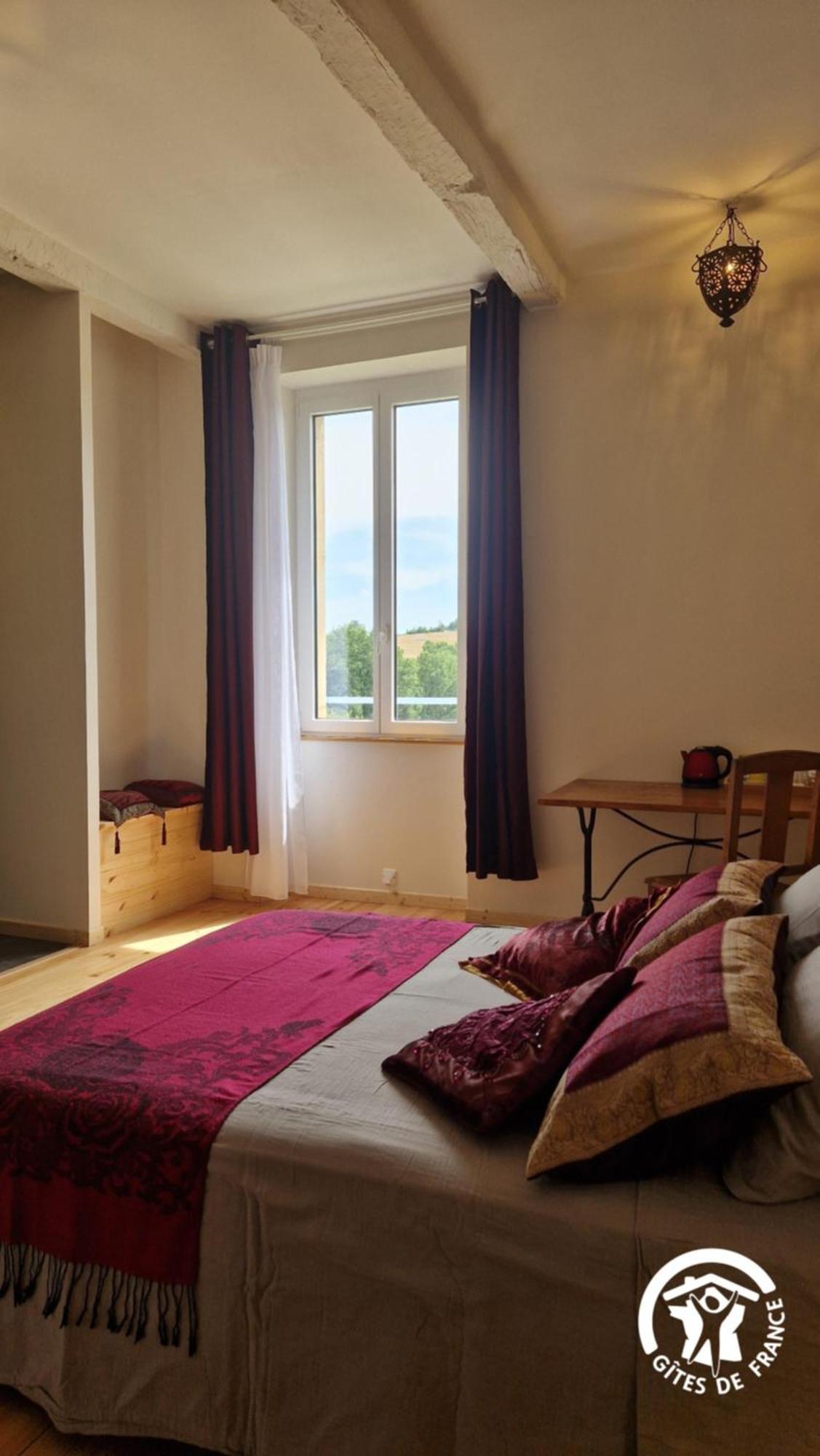 Aux Roses De Cedres Chambre Savane Salvagnac Exterior foto